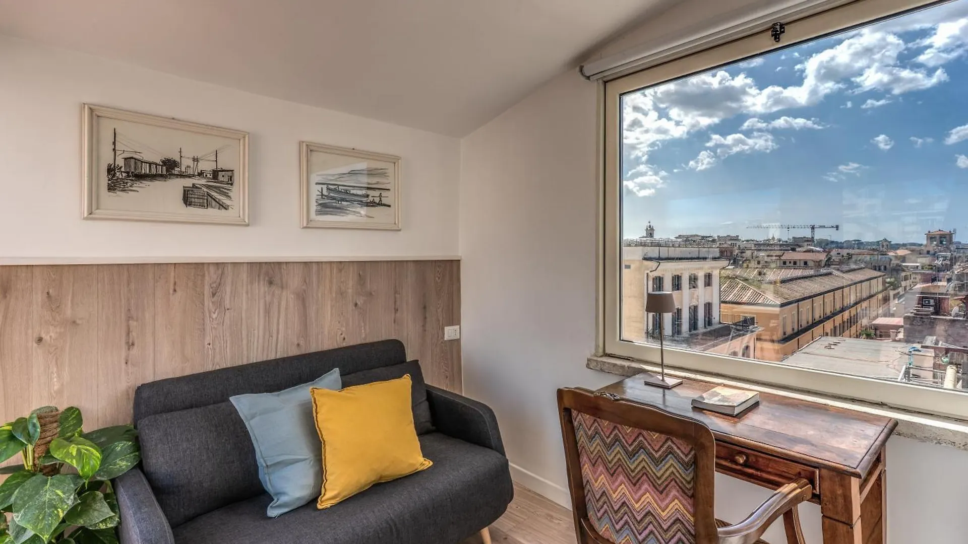 Attic With Terrace Spanish Steps Exclusive Rome 0*,  Italy