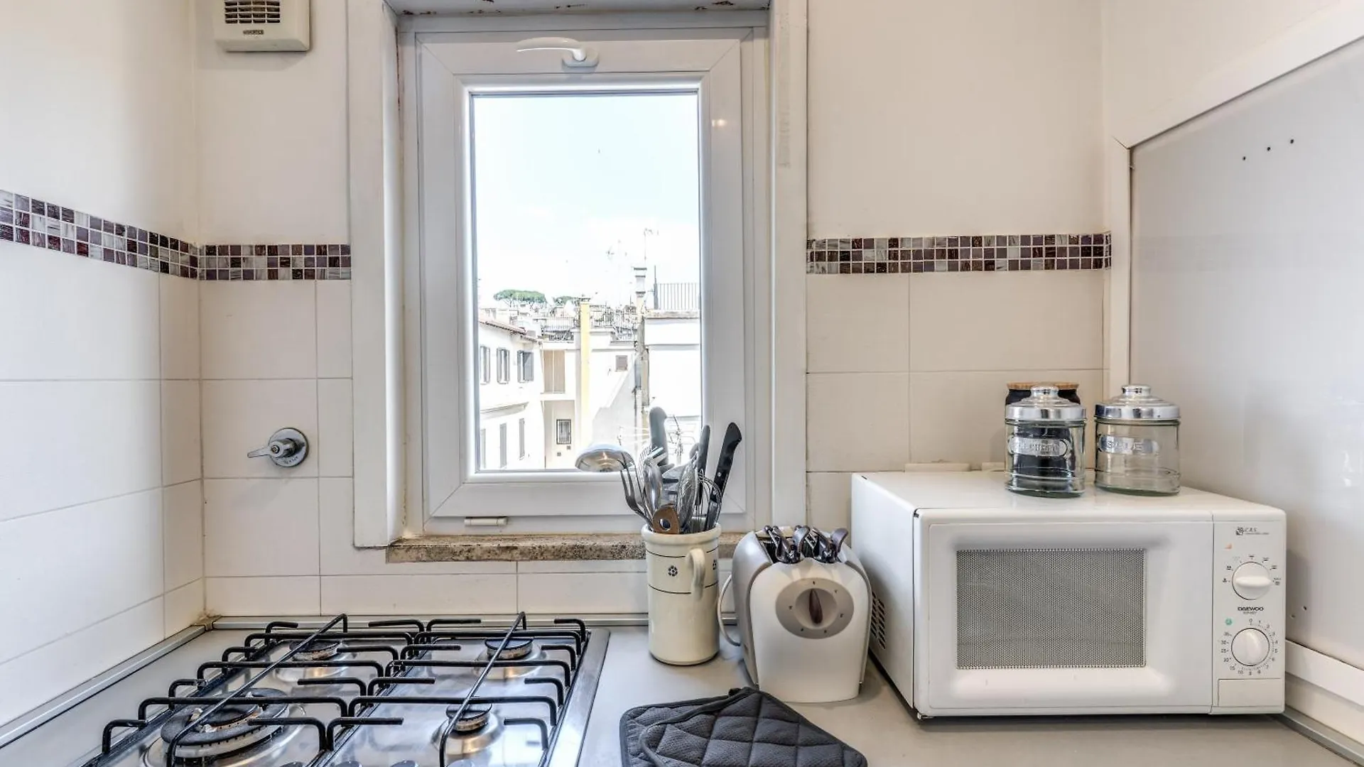 Attic With Terrace Spanish Steps Exclusive Rome Apartment