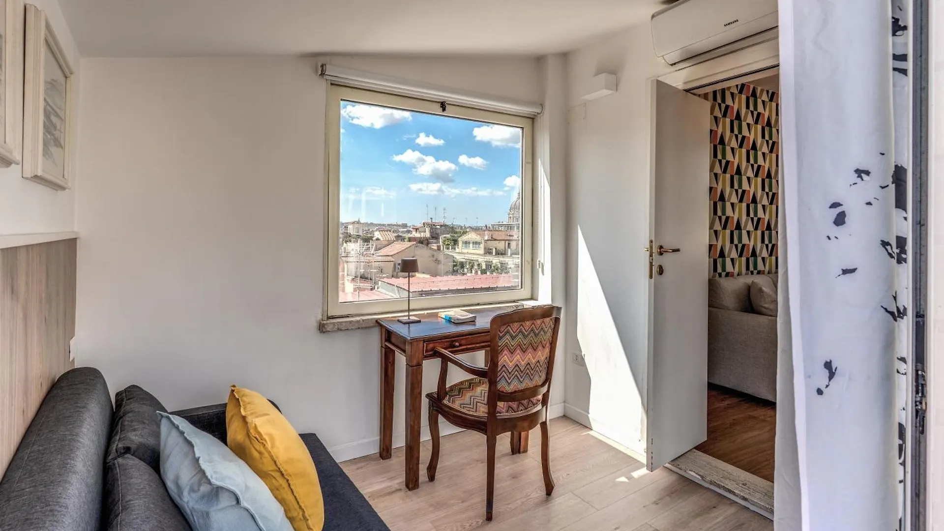 Attic With Terrace Spanish Steps Exclusive Rome